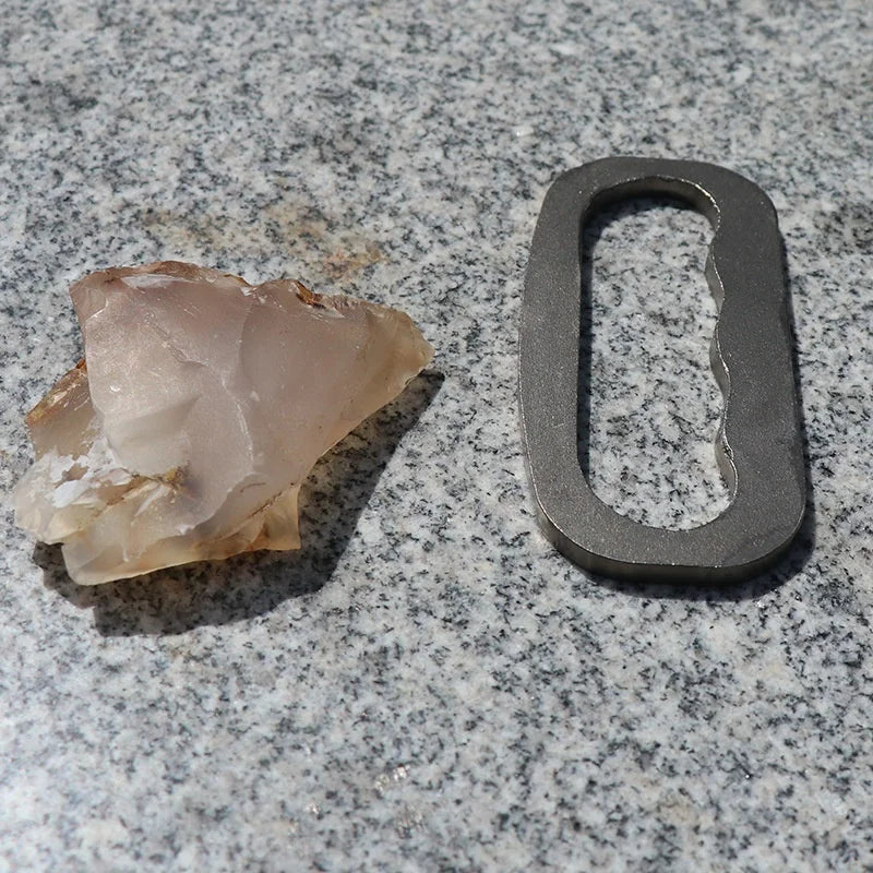 Pedernal de acero con alto contenido de carbono - Encendedor primitivo - Encendedor para acampar al aire libre - Equipo de supervivencia (sin piedra)