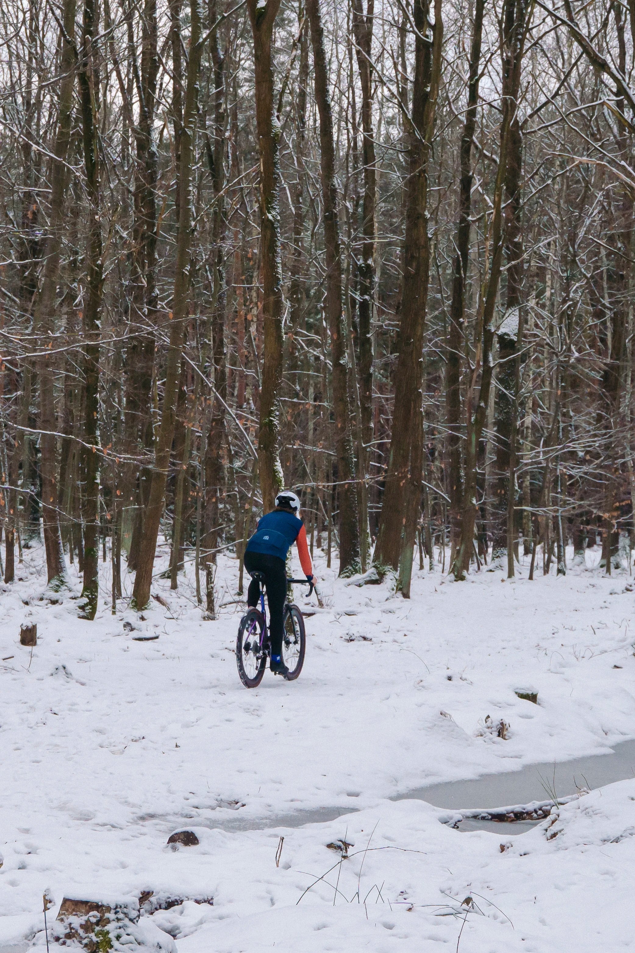 Men's Pro Cycling Jacket: Windproof Fleece Thermal Jacket with Breathable & Reflective Design