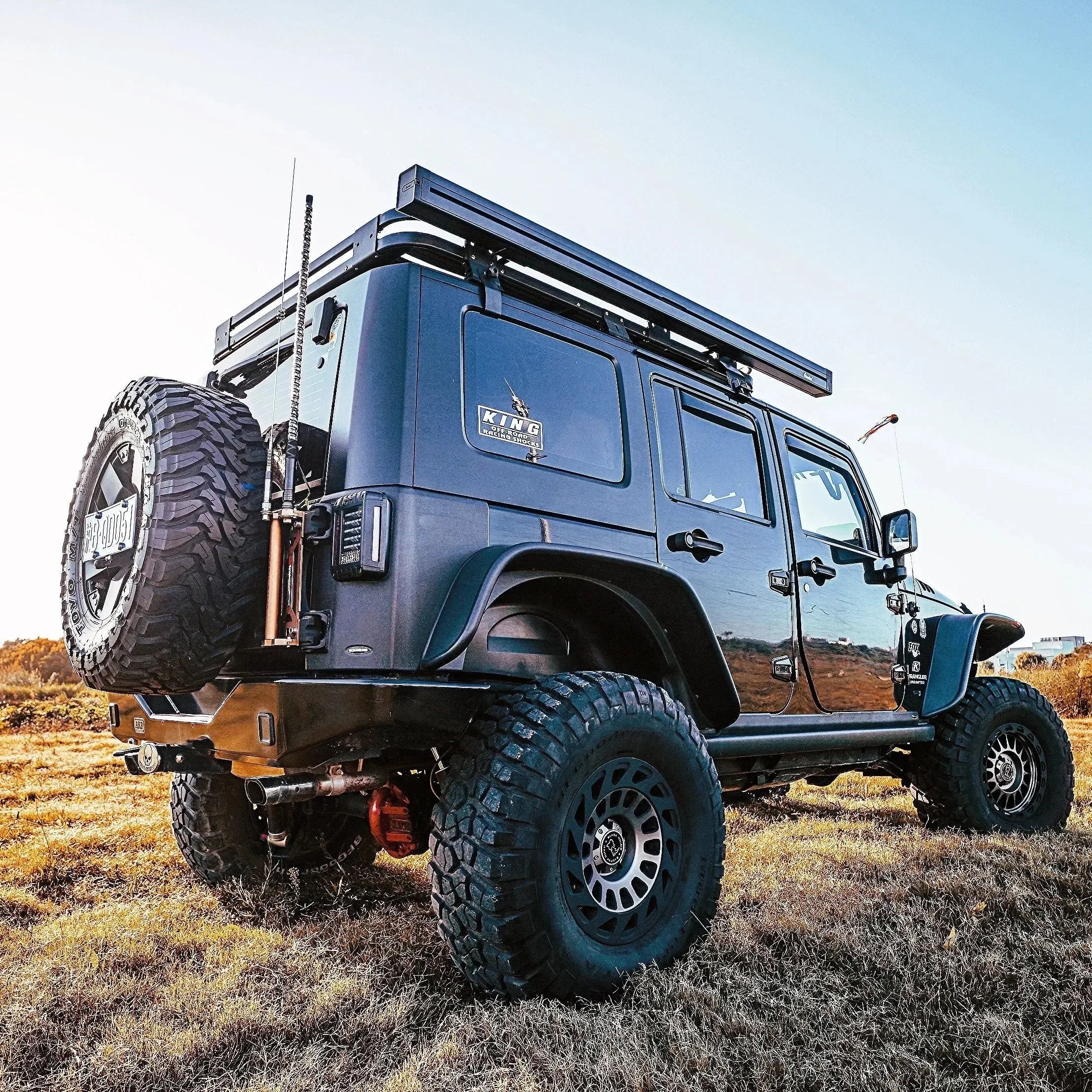 Deren Wareda Hard Shell Roof Tent & 4x4 Side Awning – Professional Overland Camping System - Trekker Essentials