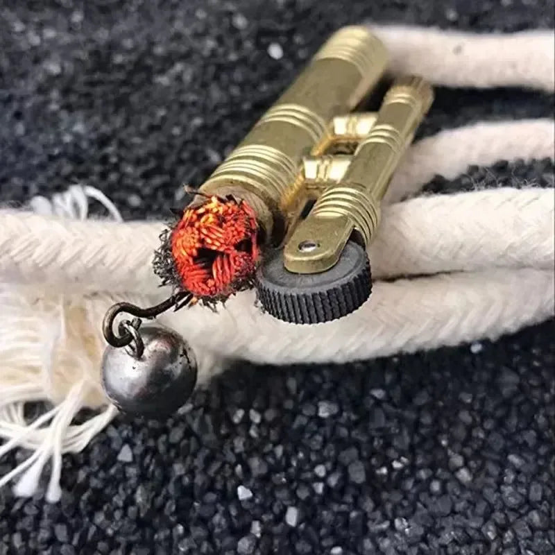 Metal Outdoor Camping Survival Stabilized Fire Source Flint Mechanical Vintage Old Fashioned Flint Lighter - Men's Creative Gadget - Trekker Essentials