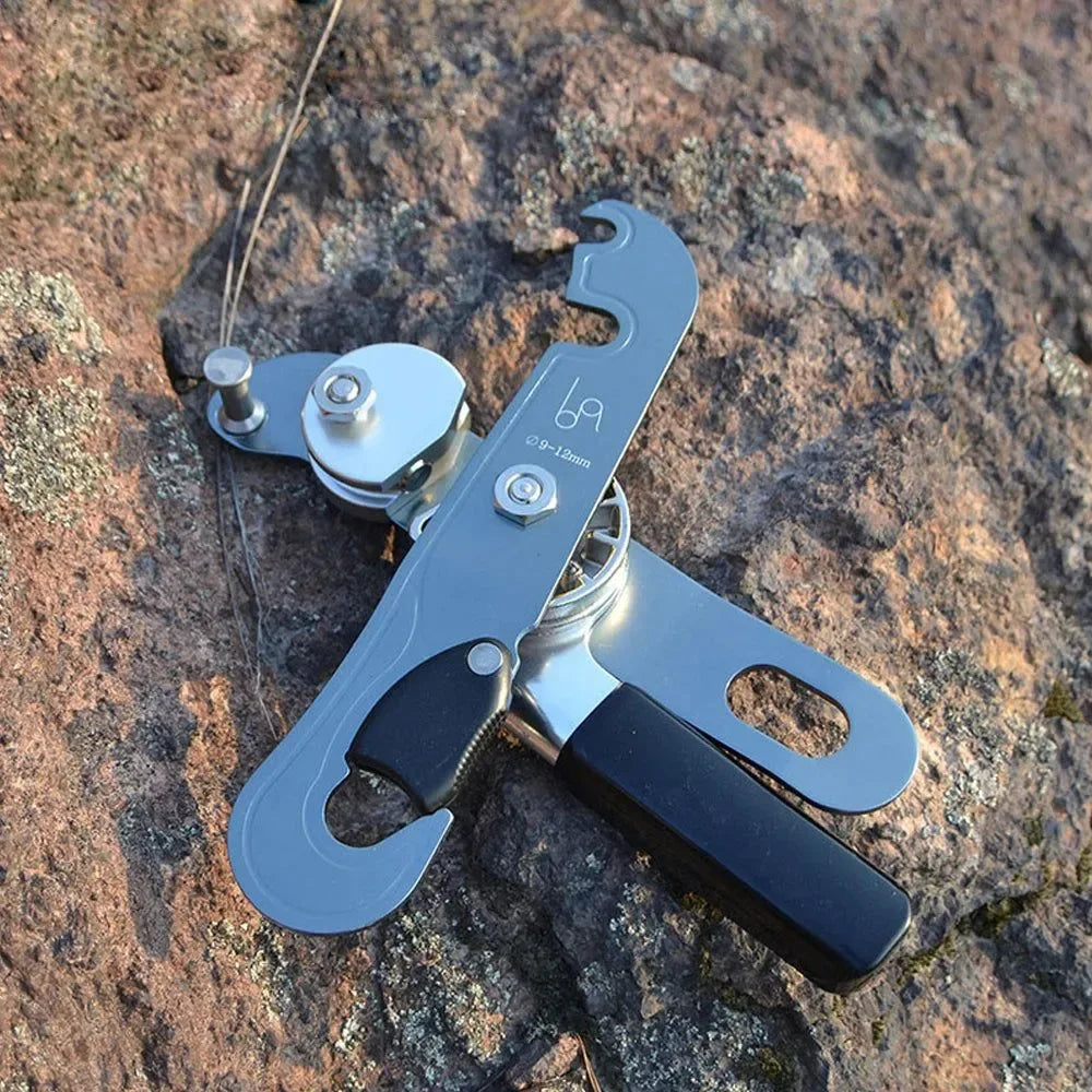 Professional Handle-Control Descent Device for Rock Climbing - STOP Abseiling and Rappelling Brake - Trekker Essentials