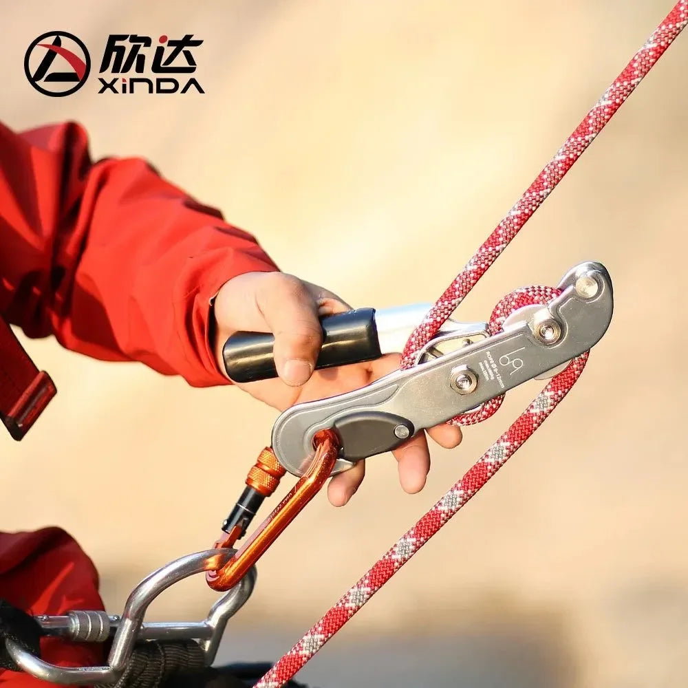 Professional Handle-Control Descent Device for Rock Climbing - STOP Abseiling and Rappelling Brake - Trekker Essentials